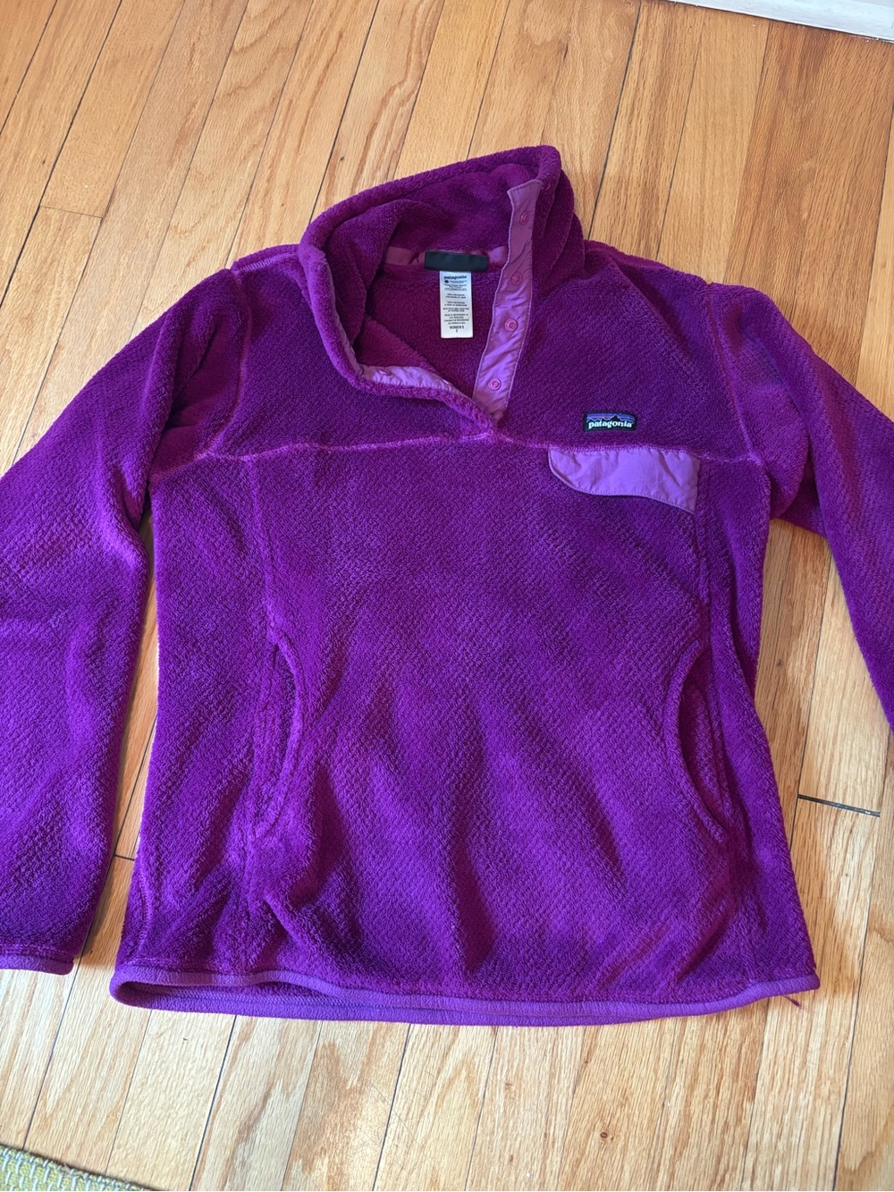 Patagonia retool fleece pullover.